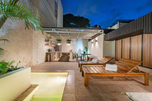 Villa Provenza 6 Bedroom House By Housy Host