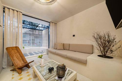 Villa Provenza 6 Bedroom House By Housy Host