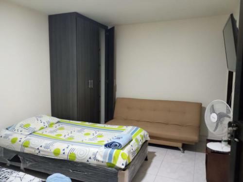 Aparta-estudio Amoblado En Medellin, Campo Valdes