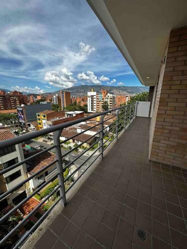 Comfortable Beautiful Apartment Laureles
