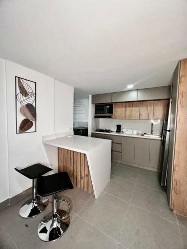 Apartamento Central En Altos Del Poblado Para Estancias Largas