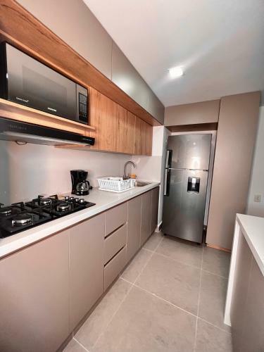 Apartamento Central En Altos Del Poblado Para Estancias Largas