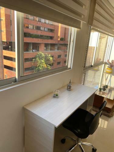 Apartasuite Moderna - En El Coraz�n Del Poblado Medell�n