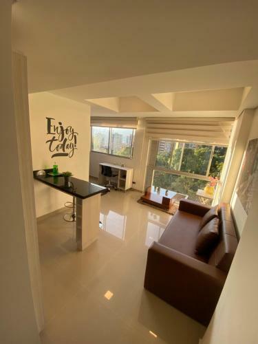 Apartasuite Moderna - En El Coraz�n Del Poblado Medell�n
