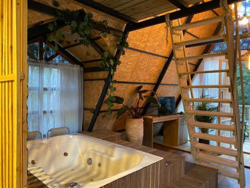 Altea Tri�ngulo Con Jacuzzi, Santa Elena