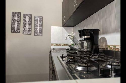 Apartamento Poblado Primer Piso Ed Villada 173 (Sje)