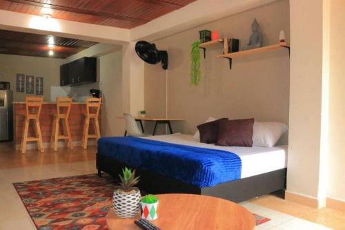 Apartamento Poblado Primer Piso Ed Villada 173 (Sje)