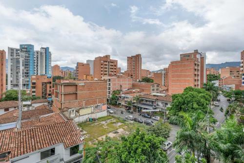 Apartamentos Housy Laureles