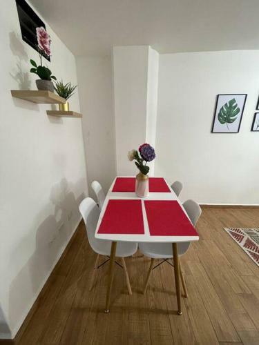 Apartamento Apto Completo Moderno 1er Piso