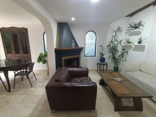 Casa Campestre Con Terraza Para 10 - San Lucas - El Poblado