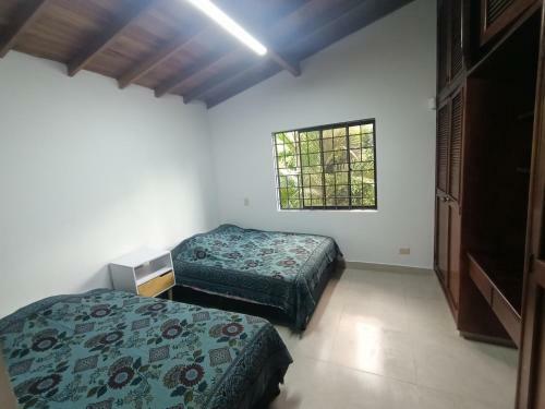 Casa Campestre Con Terraza Para 10 - San Lucas - El Poblado