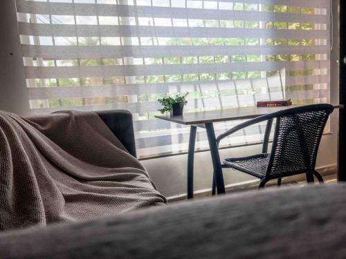 Apartamento A 5 Min Del Lleras, Tranquilo Con Todo Cerca. 274-dg2