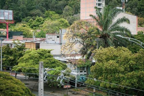 Apartamento Amplio Duplex Con Terraza Privada.