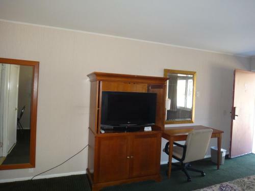 Budget Motor Inn- Mahopac