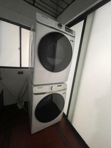 Habitaci�n Privada Laureles, Suit Medellin Jacuzzi
