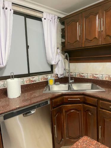 Habitaci�n Privada Laureles, Suit Medellin Jacuzzi