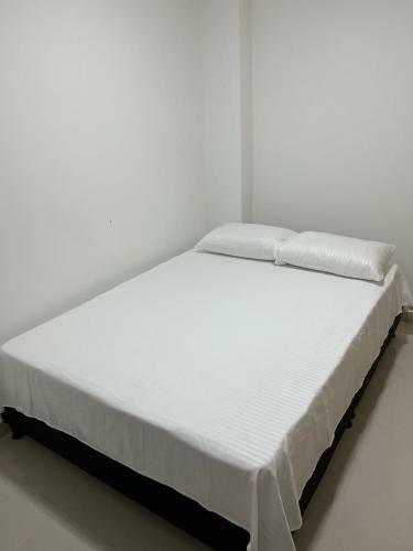 Apartamento Duplex Completo Cerca A La 70 En Laureles