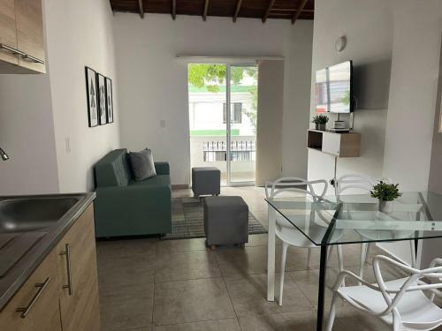 Apartamento Laureles Con Balc�n