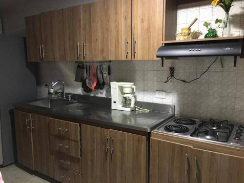 Comodo Apartamento En Laureles