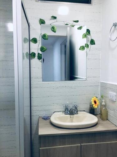 Comodo Apartamento En Laureles