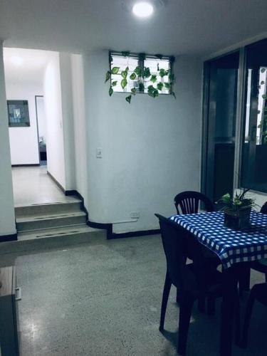 Comodo Apartamento En Laureles