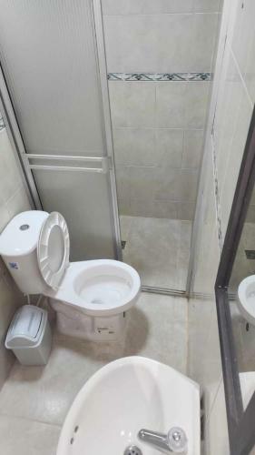 Hostal Hermosa Habitaci�n Amoblada