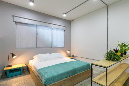 Apartamento Studios Amarillo-morado-ocre
