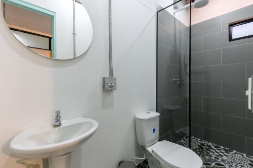 Apartamento Studios Amarillo-morado-ocre