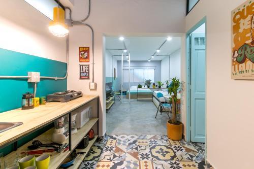 Apartamento Studios Amarillo-morado-ocre