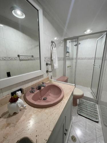 Habitaci�n Privada Y C�moda Medellin -laureles 5