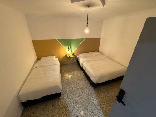 Hostal Rustik House