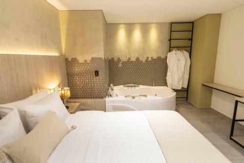 Sonata 44 Hotel Laureles