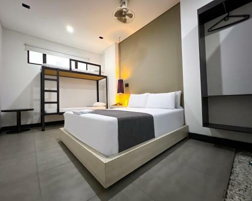 Hotel Medellin Center