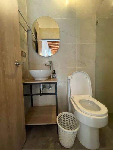 Aparta Estudio Laureles 305