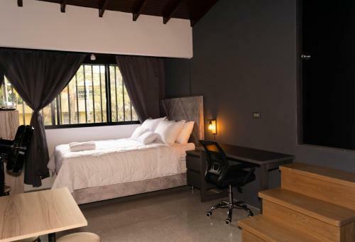 200 C�modo Aparta-estudio Laureles