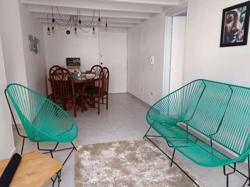 Apartamento Apto Amplio, Tranquilo Y Central