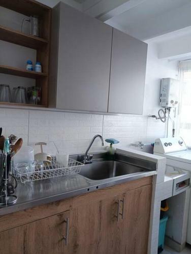 Apartamento Apto Amplio, Tranquilo Y Central