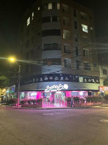 702 Apartamento Laureles Cerca A La 70 Y Estadio
