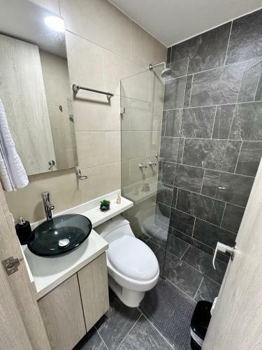 702 Apartamento Laureles Cerca A La 70 Y Estadio