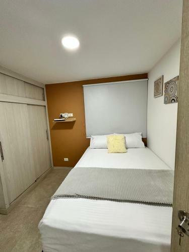 702 Apartamento Laureles Cerca A La 70 Y Estadio