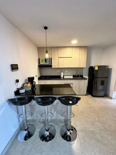 702 Apartamento Laureles Cerca A La 70 Y Estadio