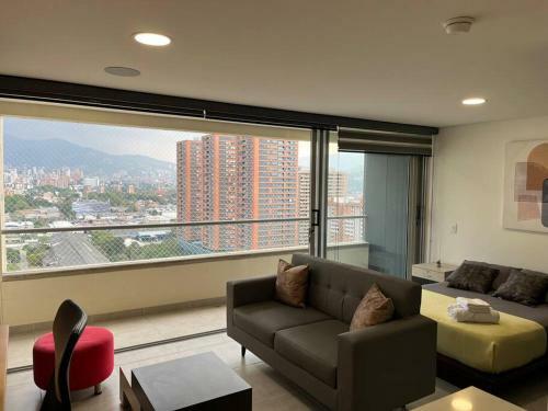 Apartamento Stunning Loft Ciudad Del Rio Poblado-pool-gym-view