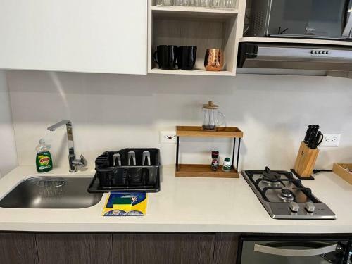 Apartamento Stunning Loft Ciudad Del Rio Poblado-pool-gym-view