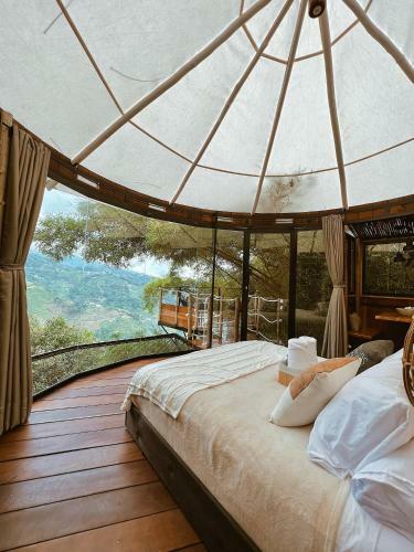 Paneo Glamping