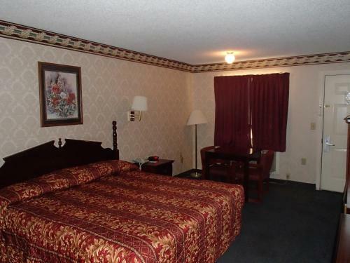 Motel Super 8 By Wyndham Dallas South