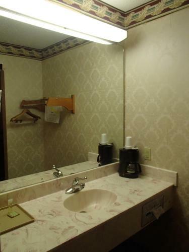 Motel Super 8 By Wyndham Dallas South
