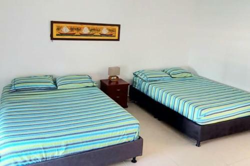 Apartamento Casa Quinta Moderna En Via Girardot