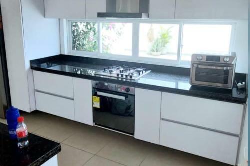 Apartamento Casa Quinta Moderna En Via Girardot