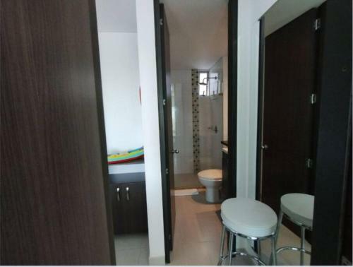 Apartamento En El Rodadero-piscina-jacuzzi-wifi