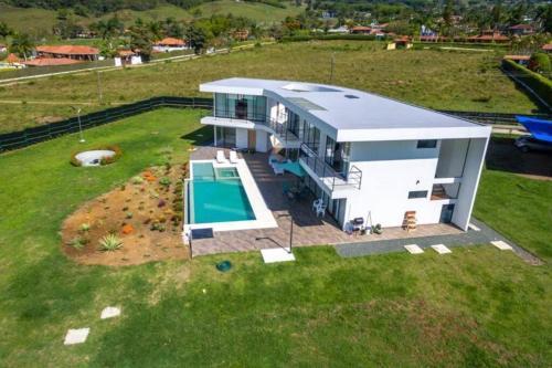 Villa Finca Con Vista Al Lago